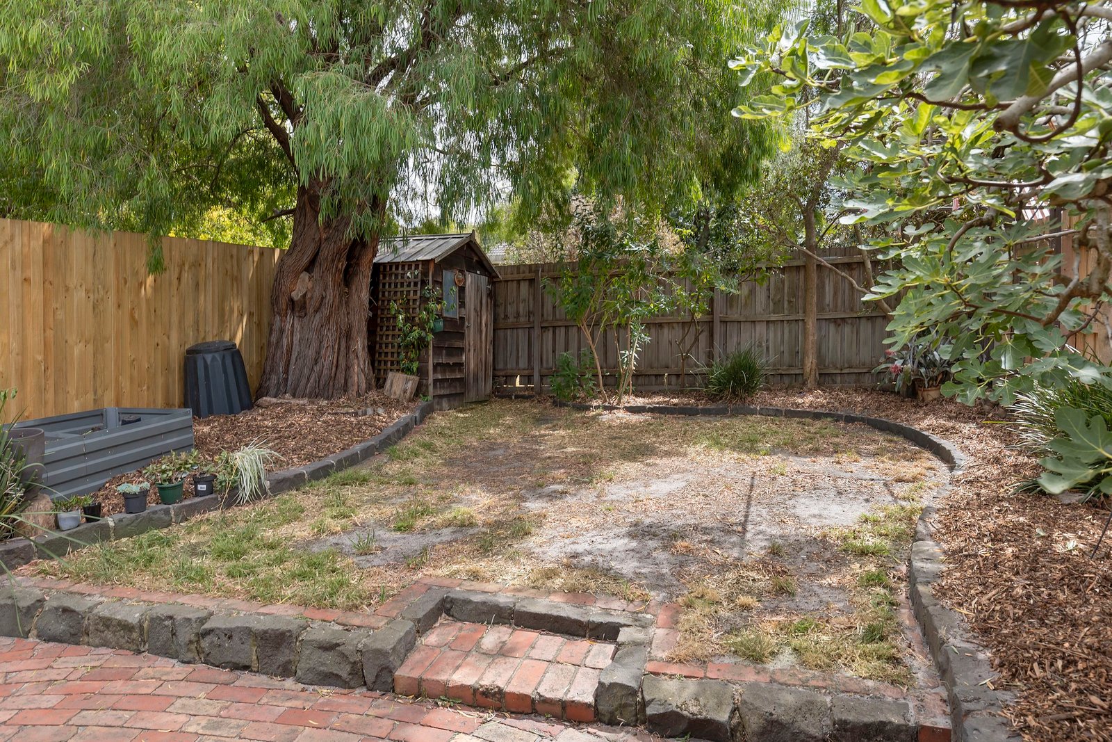 Real Estate and Property in 27 Cromwell Street, Caulfield North, VIC