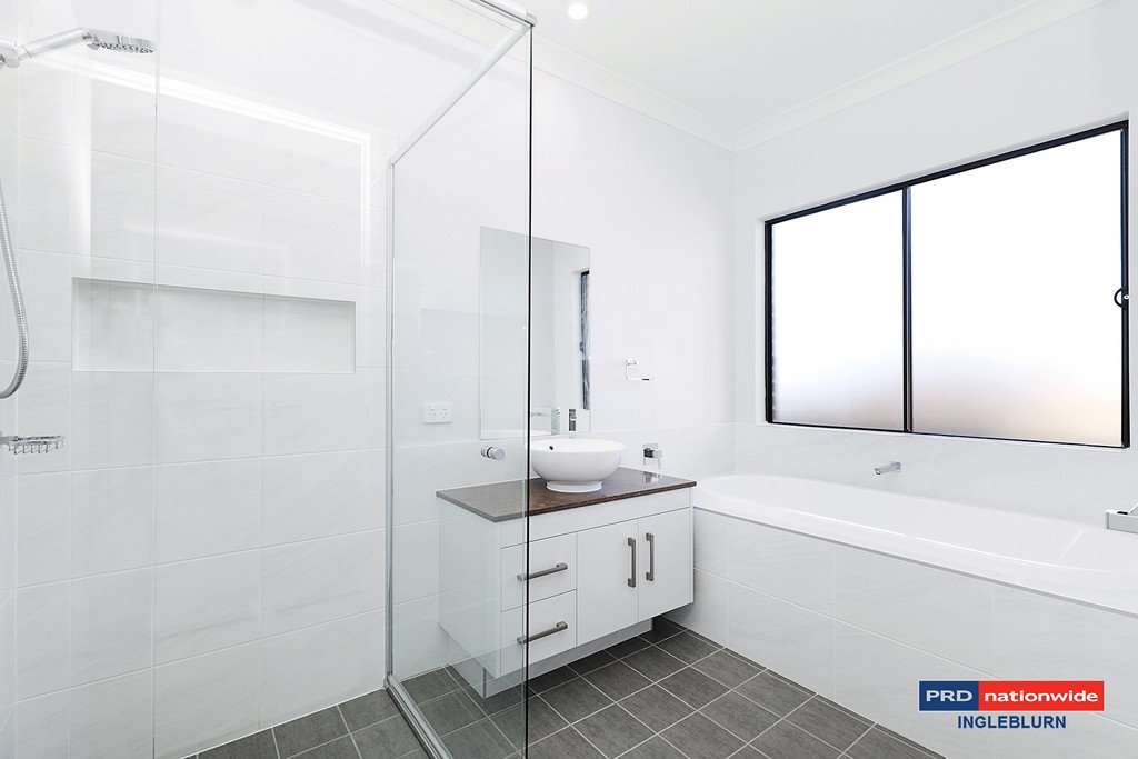 27 Curie Road CAMPBELLTOWN 4