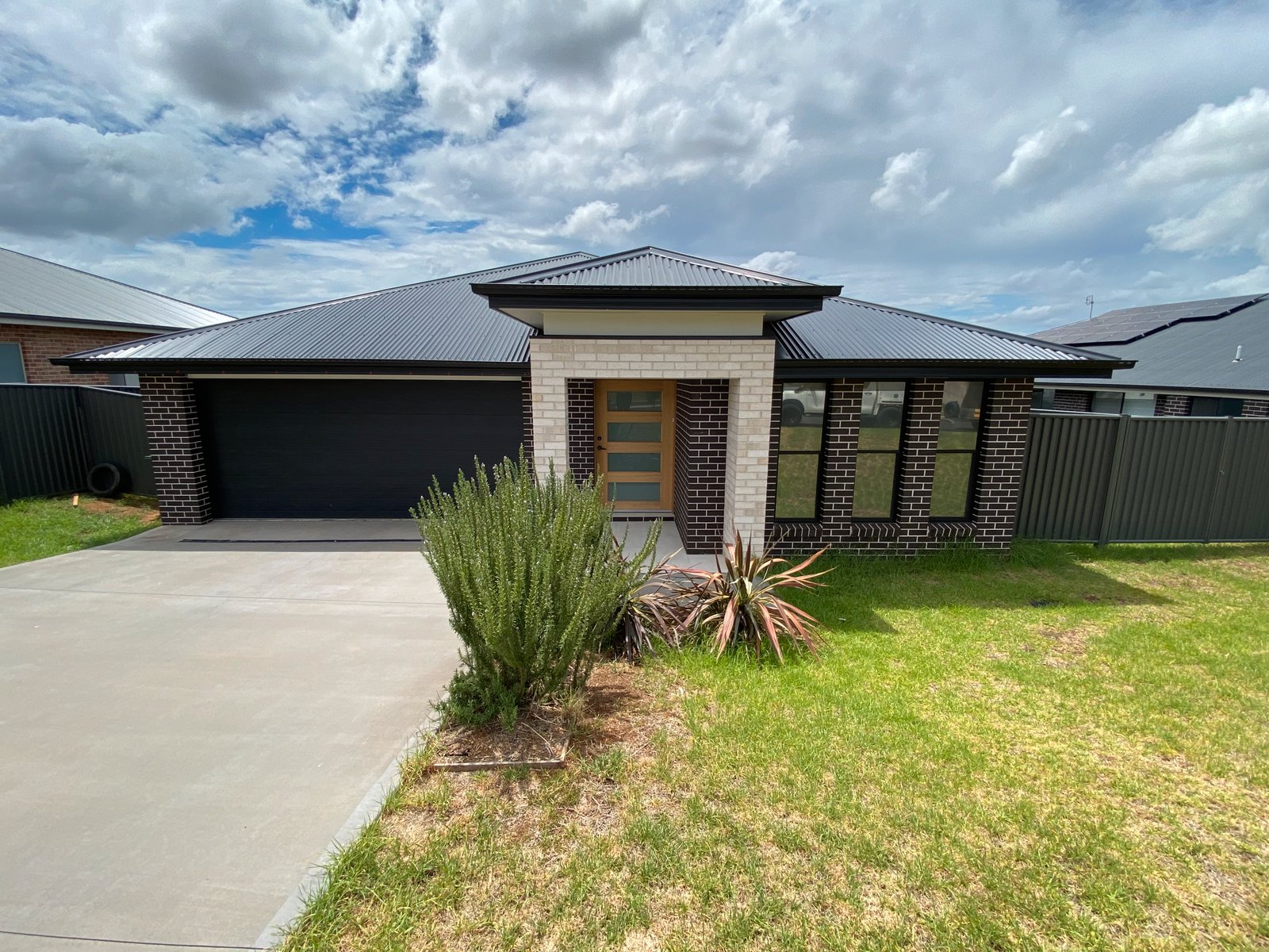 27 Currawong Drive CALALA 1