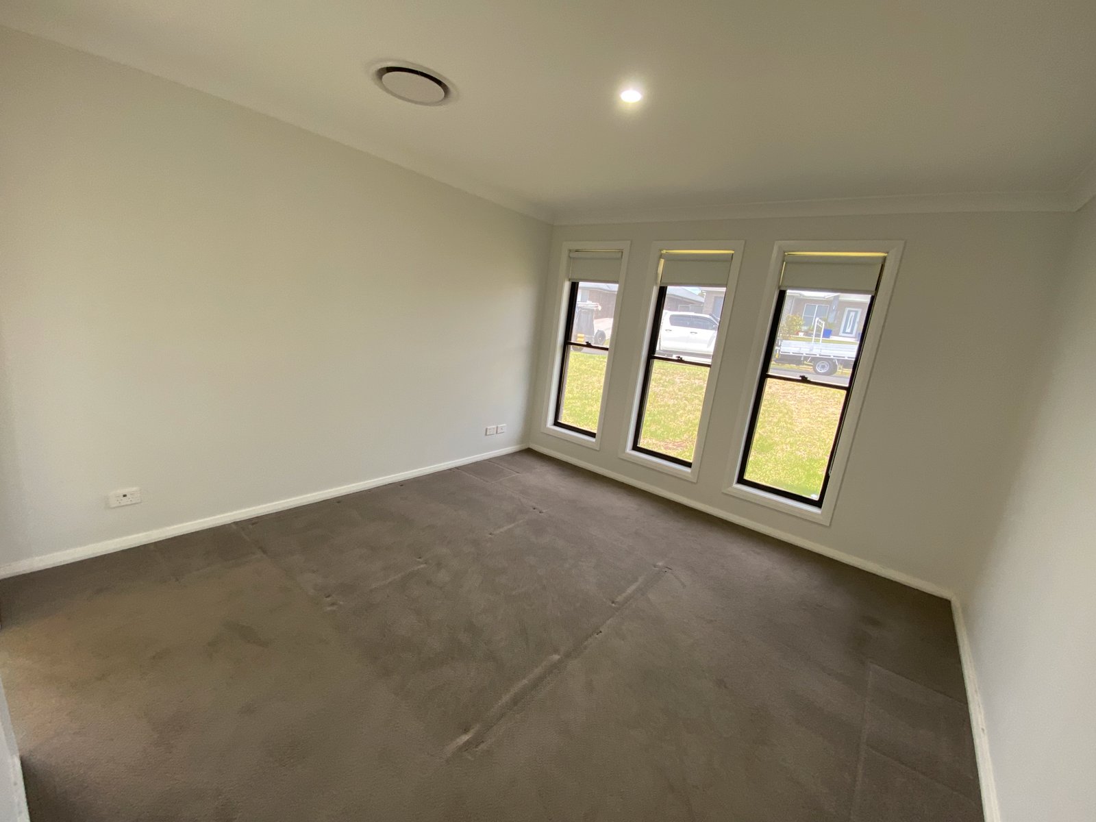 27 Currawong Drive CALALA 3