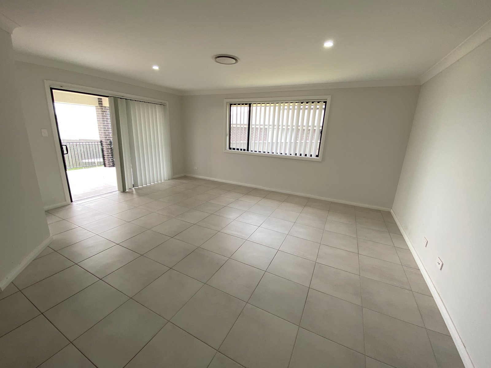 27 Currawong Drive CALALA 7