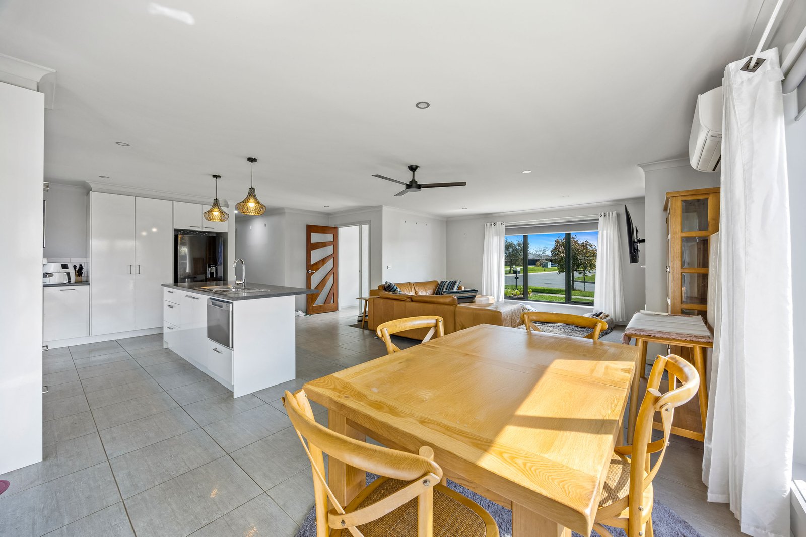 Gallery: 27 Dairymans Way
