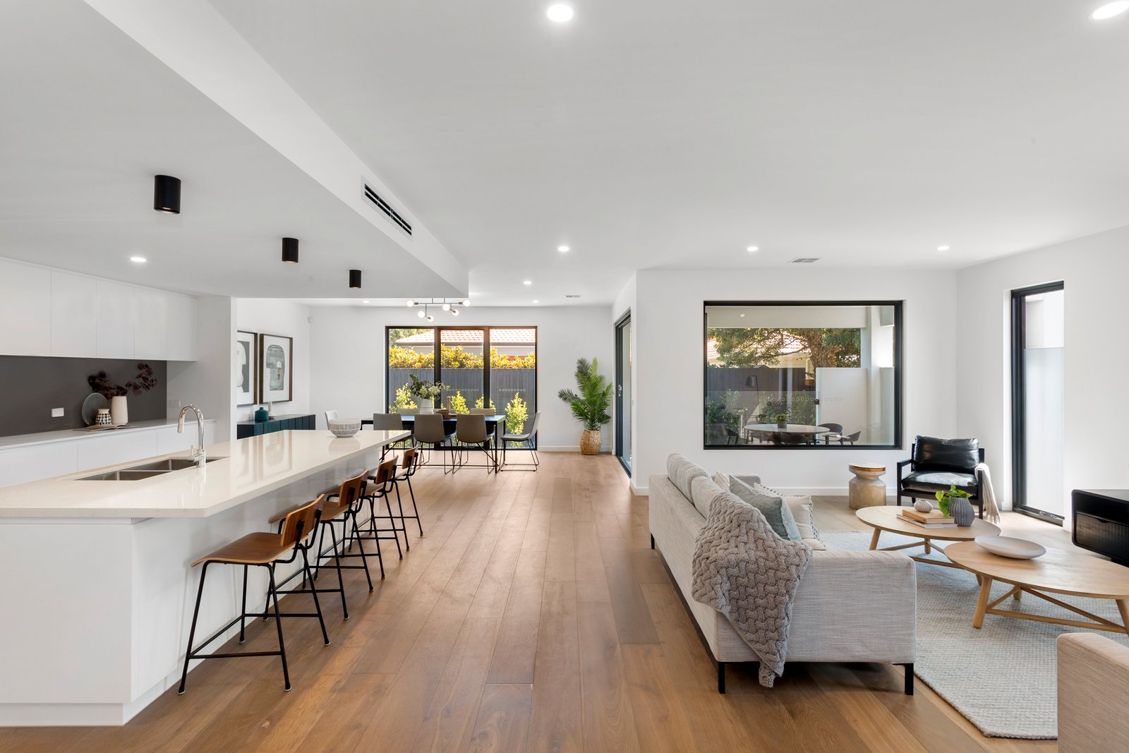 Gallery: 27 Daley Street
