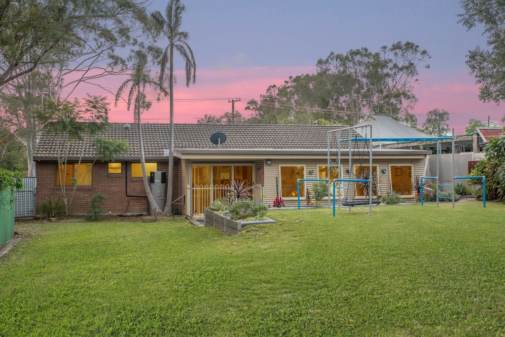 27 Dalwood Rd  BRANXTON 11