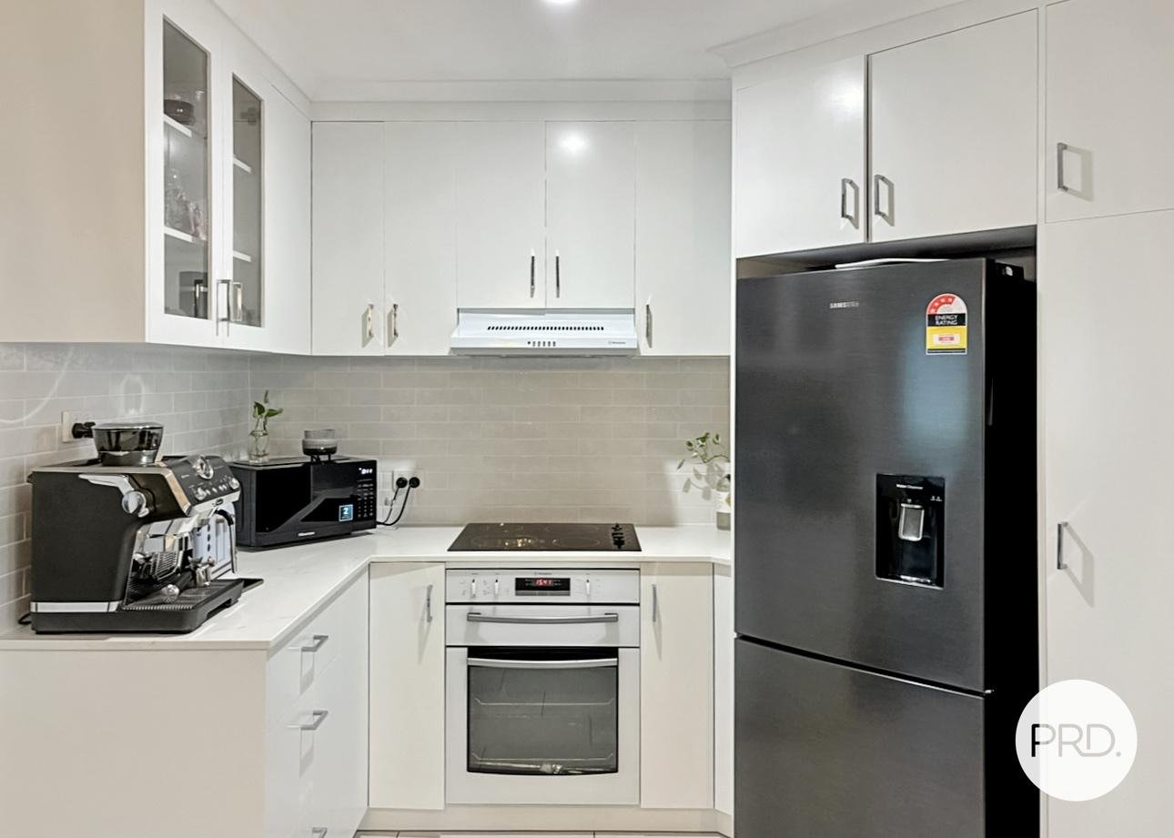 27 Danastas Avenue EIMEO 2