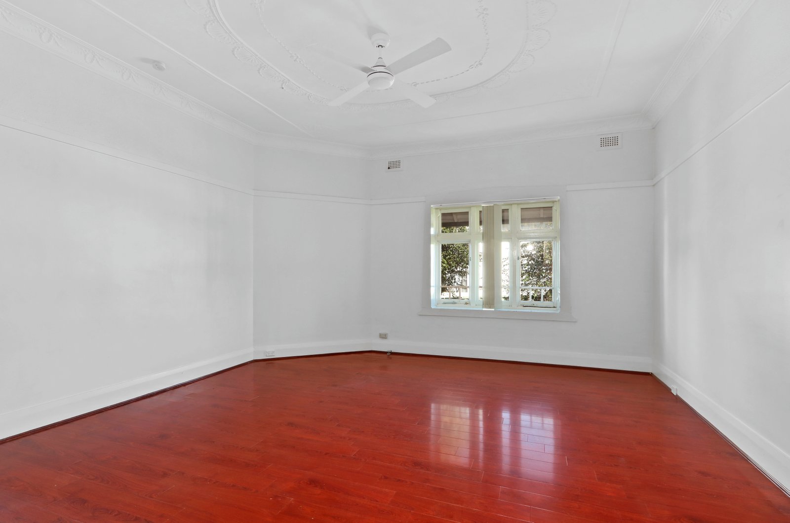 27 Dardanelles Street MORTDALE 3