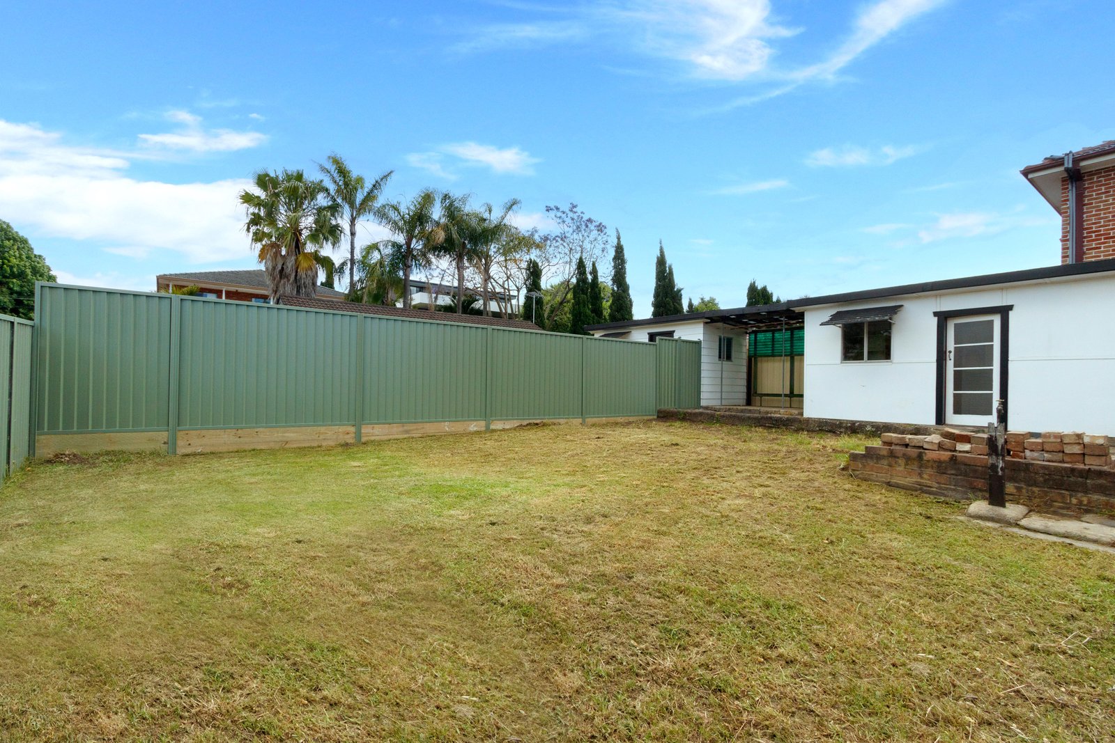 27 Dardanelles Street MORTDALE 9