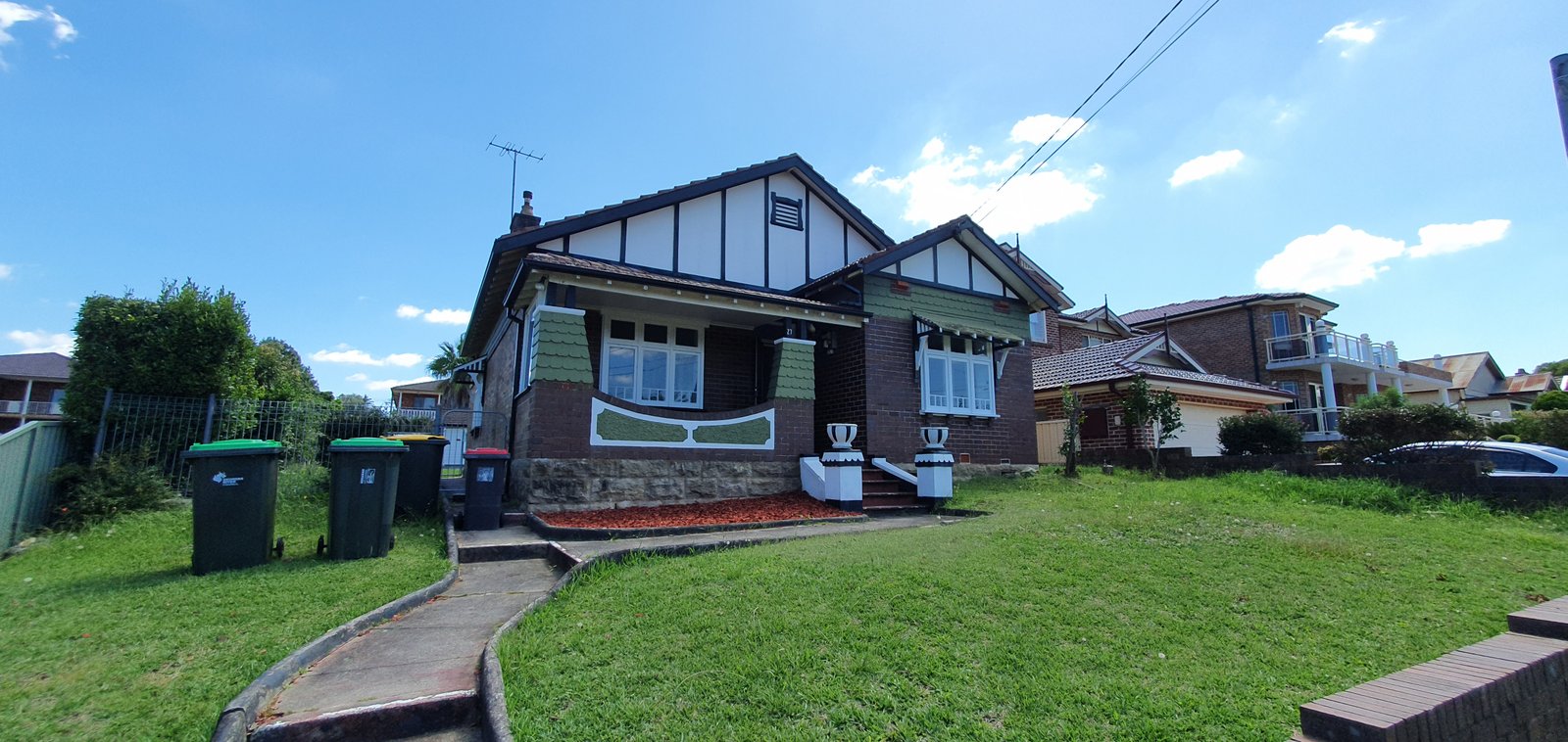 27 Dardanelles Street MORTDALE 1