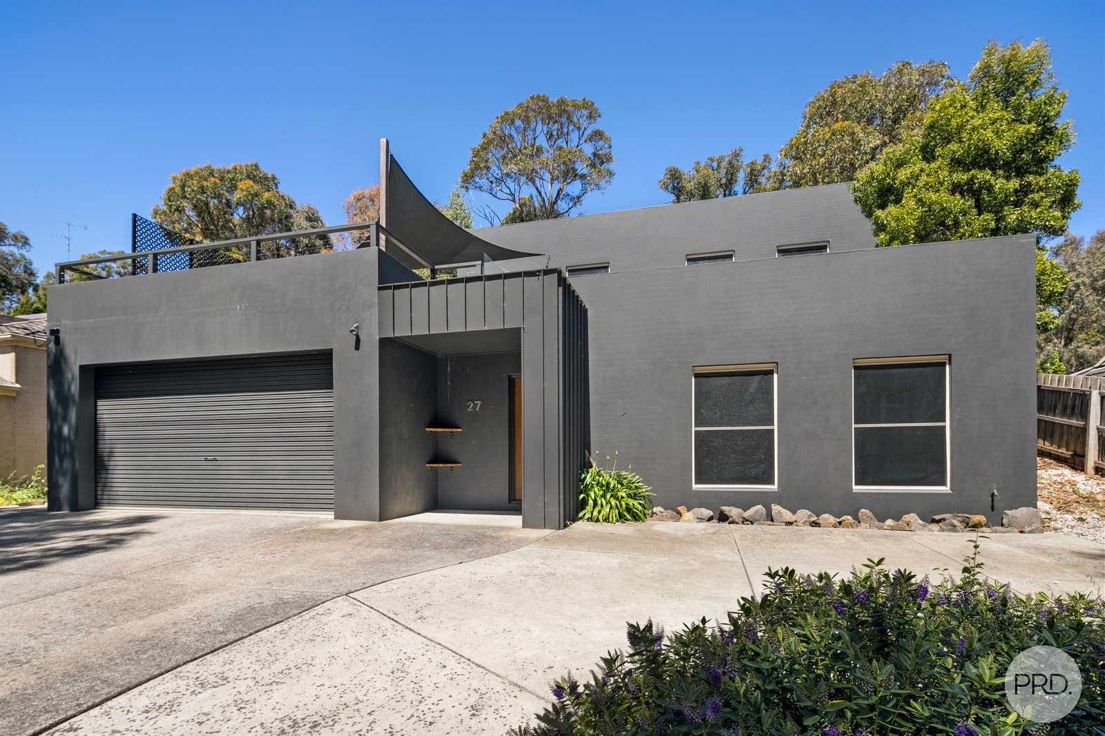 27 Darriwell Drive MOUNT HELEN 1