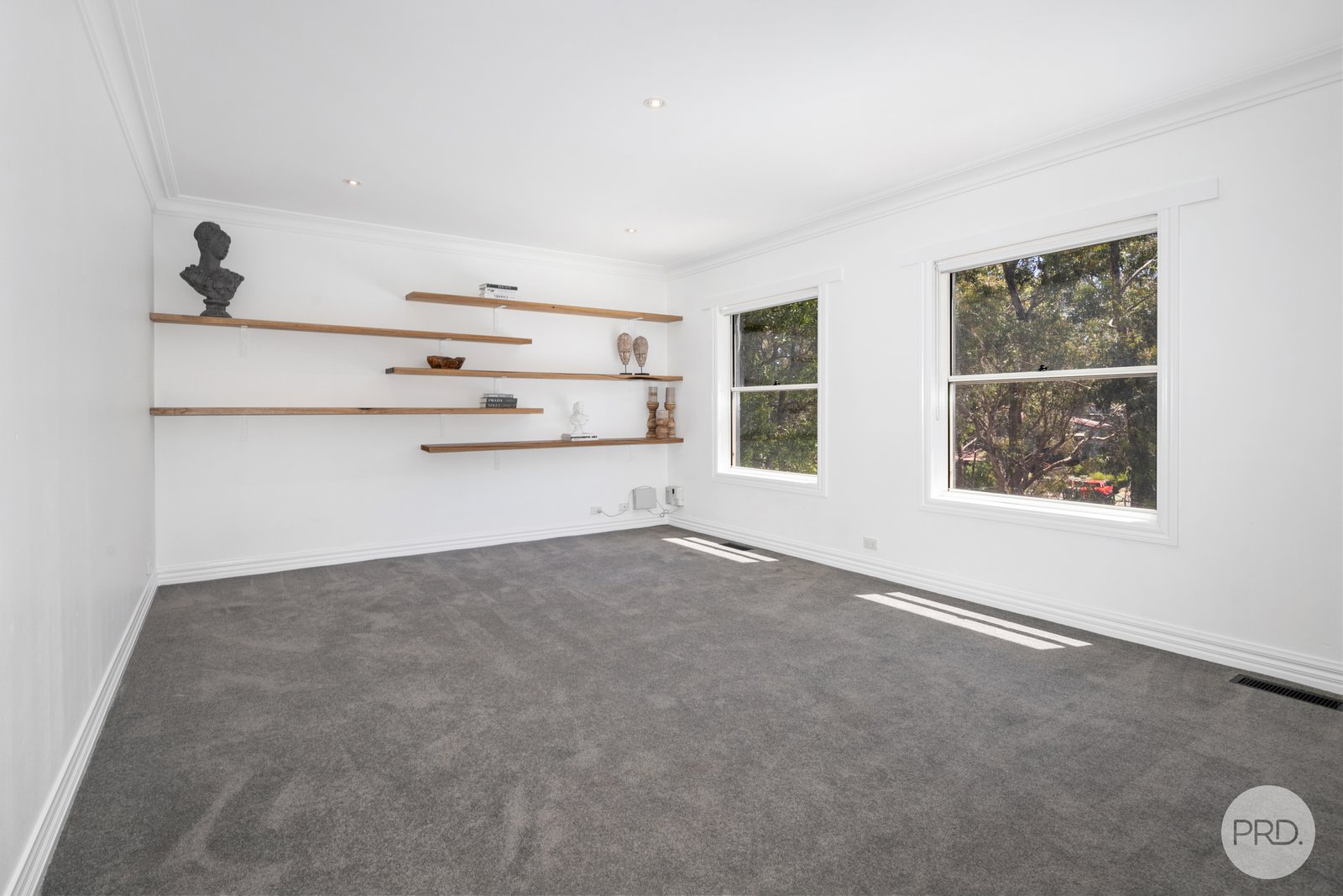 27 Darriwell Drive MOUNT HELEN 9