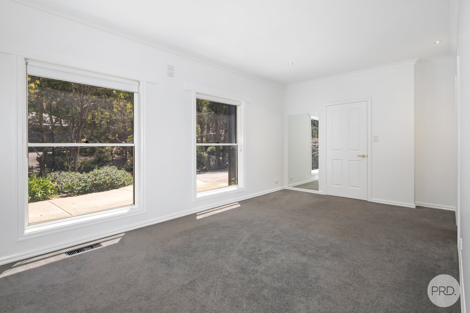 27 Darriwell Drive MOUNT HELEN 10