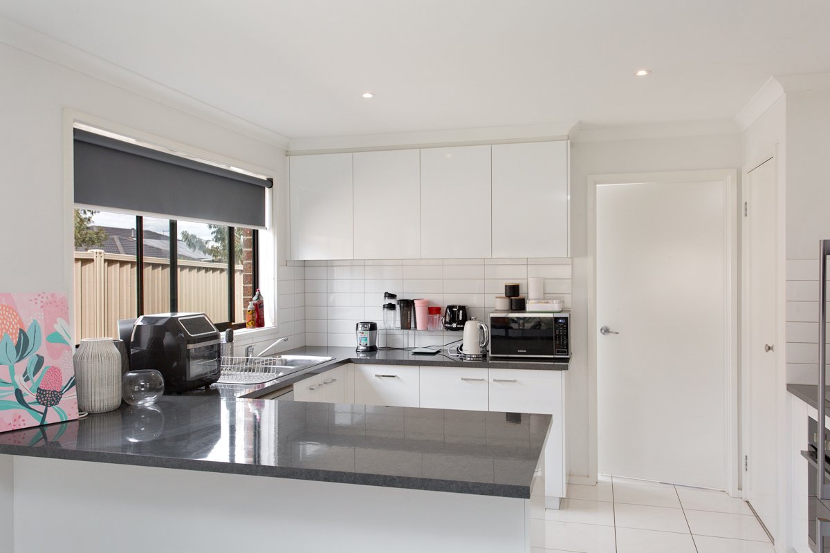 Gallery: 27 Deakin Drive
