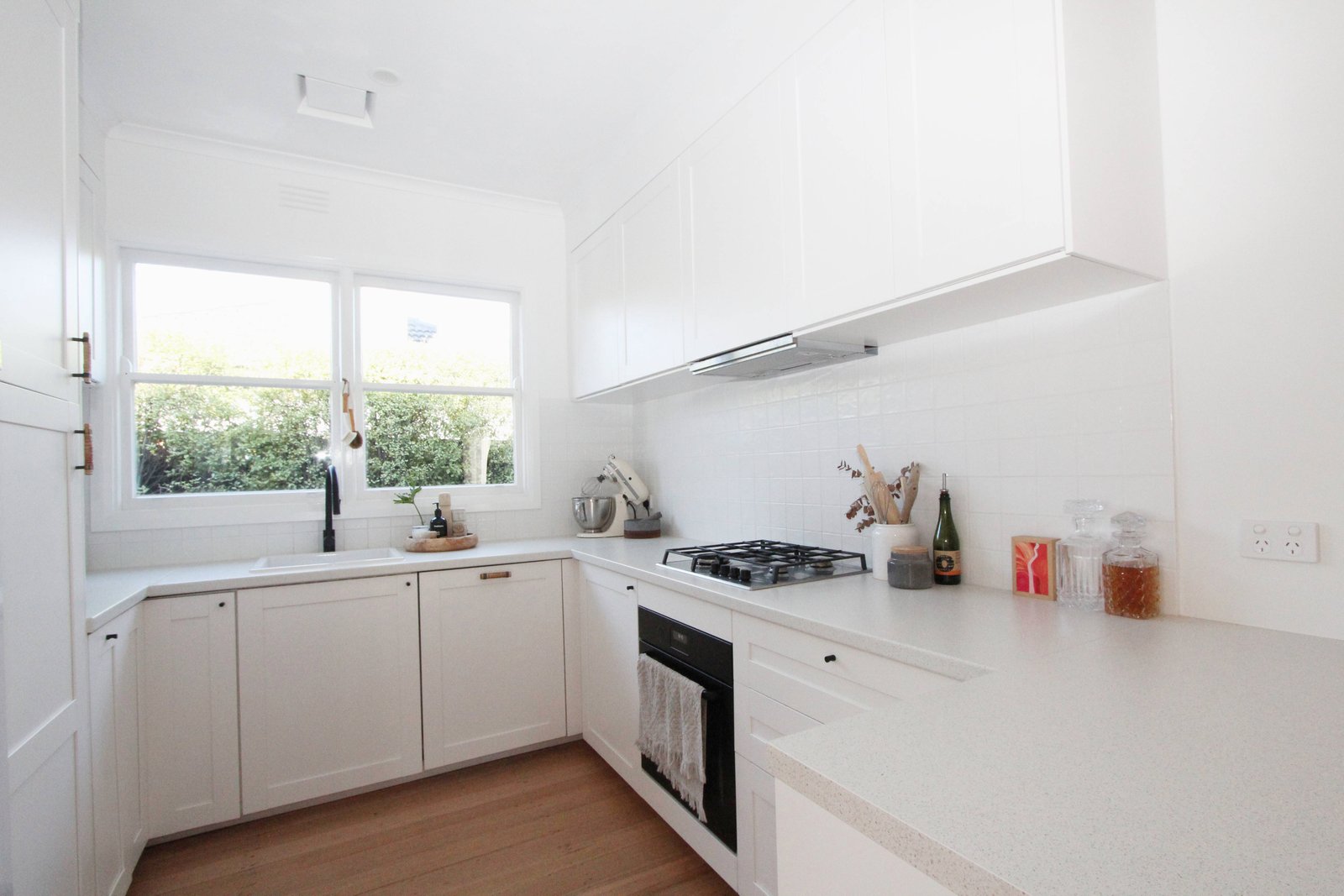 Real Estate and Property in 27 Dega Avenue, Bentleigh East, VIC