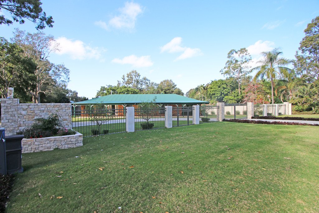 27 Derwent Avenue HELENSVALE 1