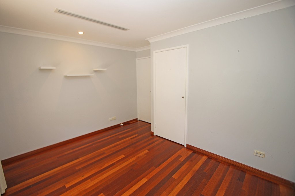 27 Derwent Avenue HELENSVALE 9