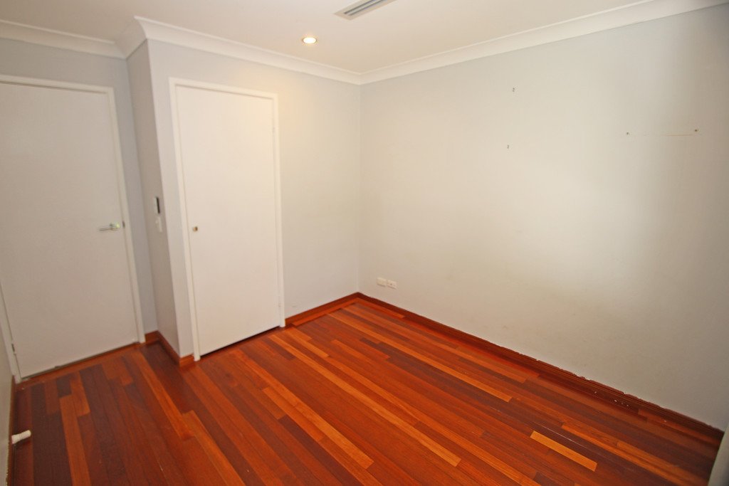 27 Derwent Avenue HELENSVALE 11