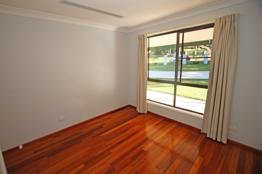 27 Derwent Avenue HELENSVALE 12