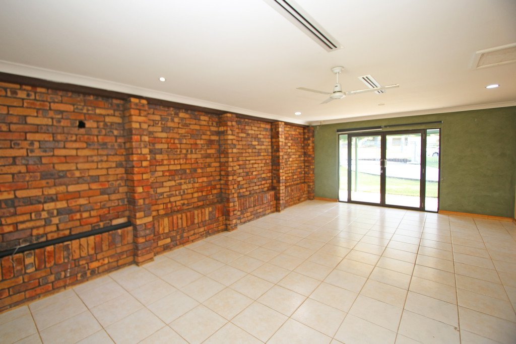 27 Derwent Avenue HELENSVALE 14