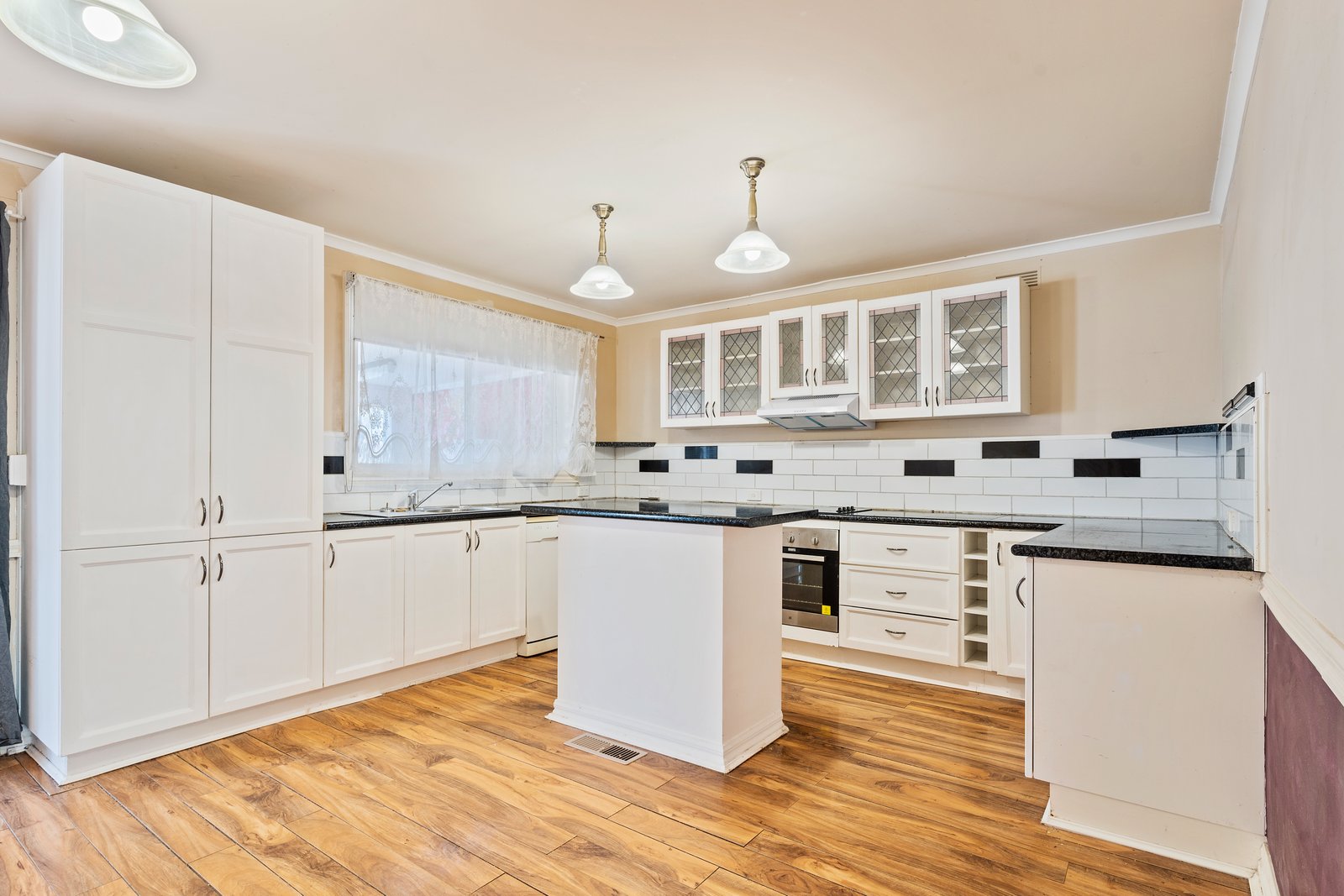 27 Derwent Drive LONG GULLY 3