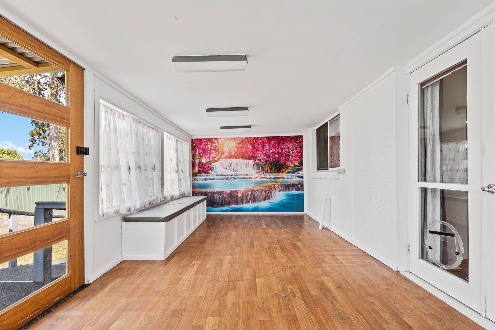 27 Derwent Drive LONG GULLY 5