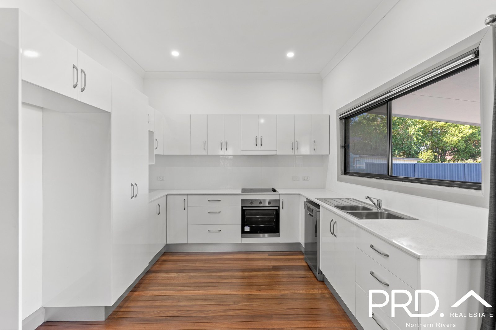 27 Diary Street CASINO 6