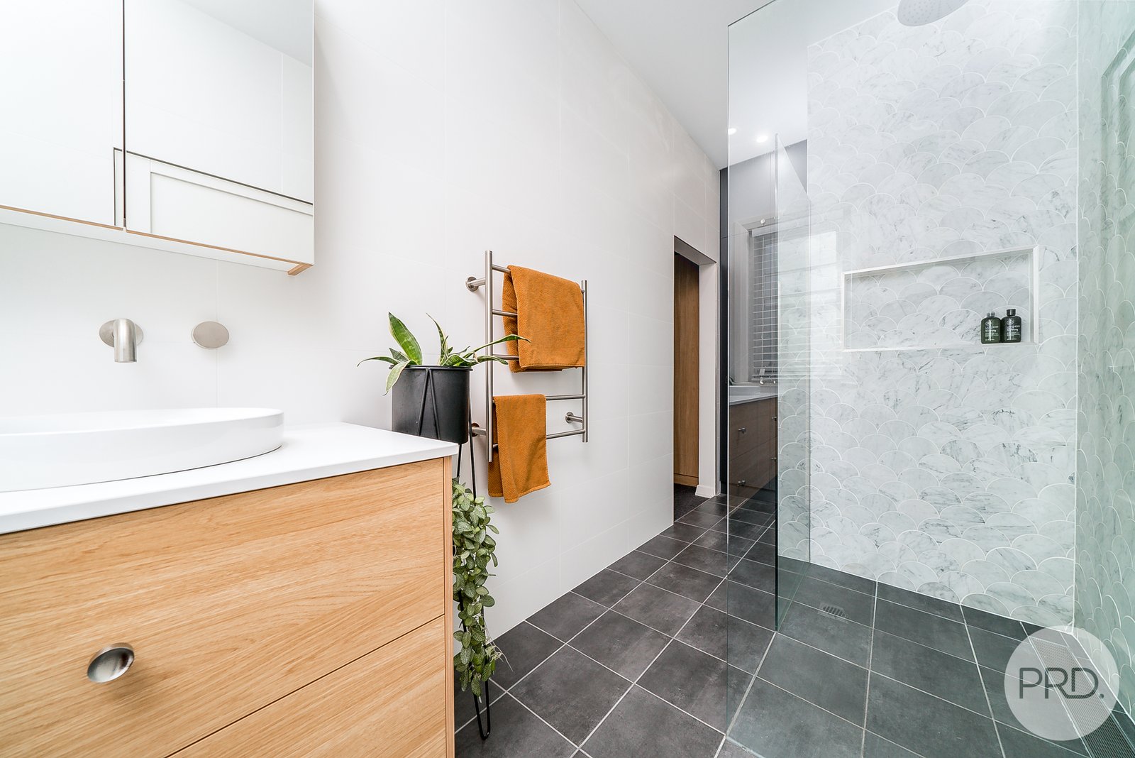 27 Dobbs Street WAGGA WAGGA 12