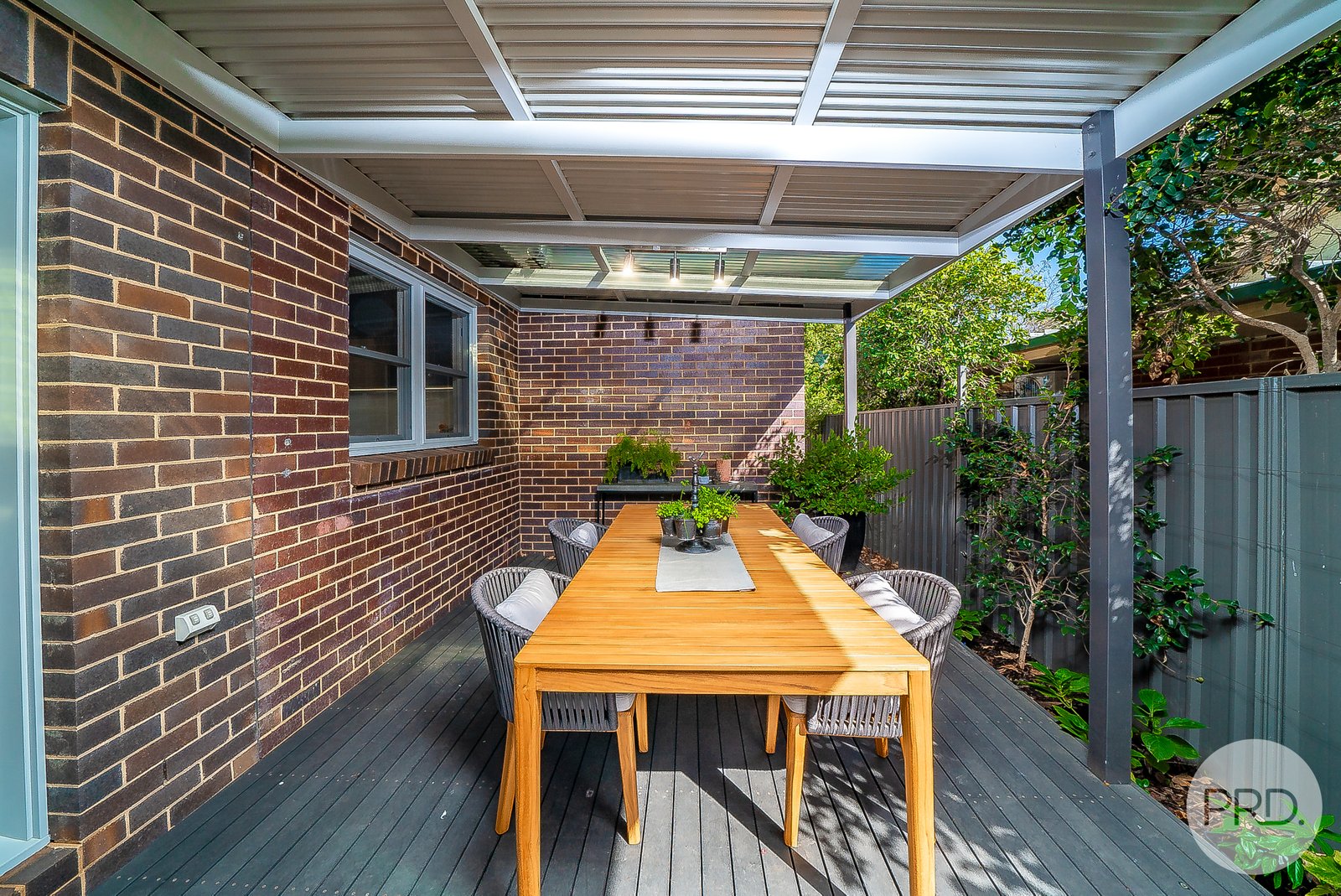 27 Dobbs Street WAGGA WAGGA 21