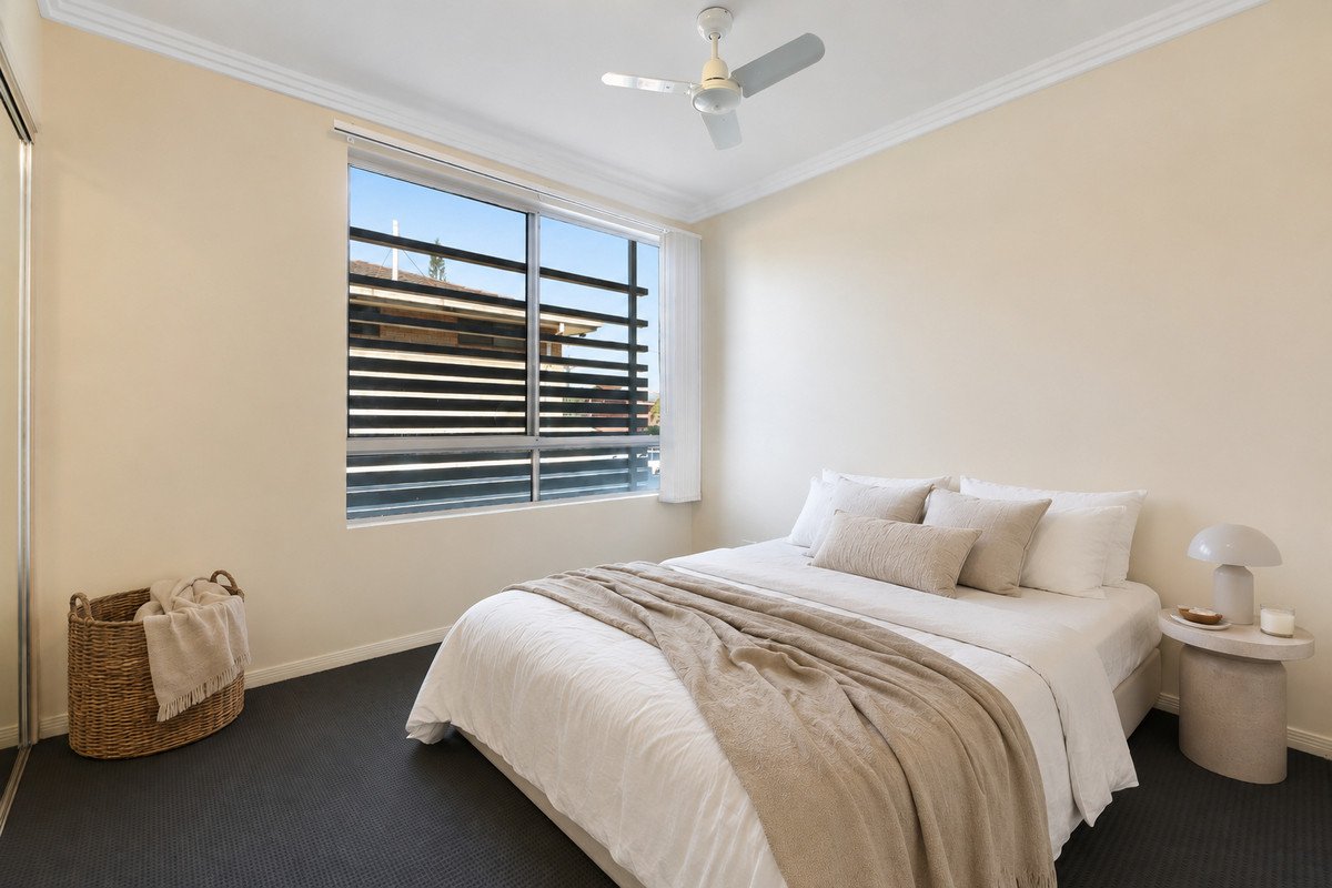 2/7 Dolphin Avenue Mermaid Beach 8