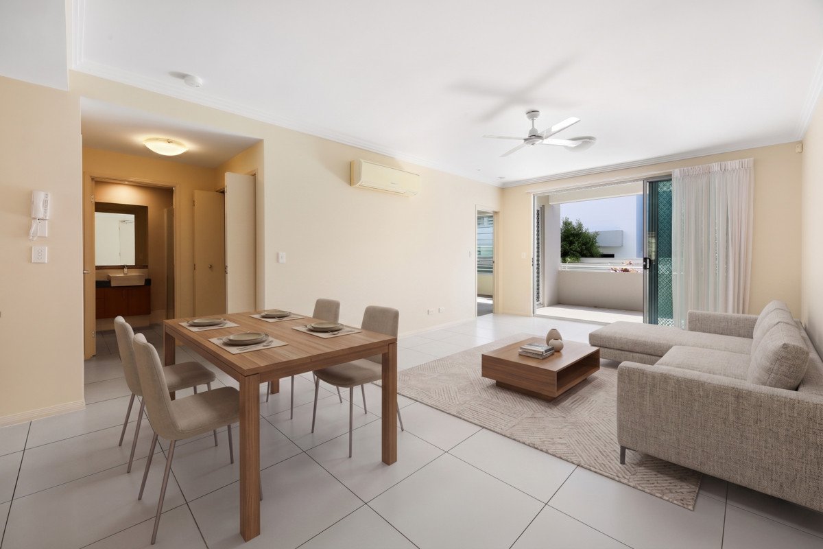 2/7 Dolphin Avenue Mermaid Beach 4