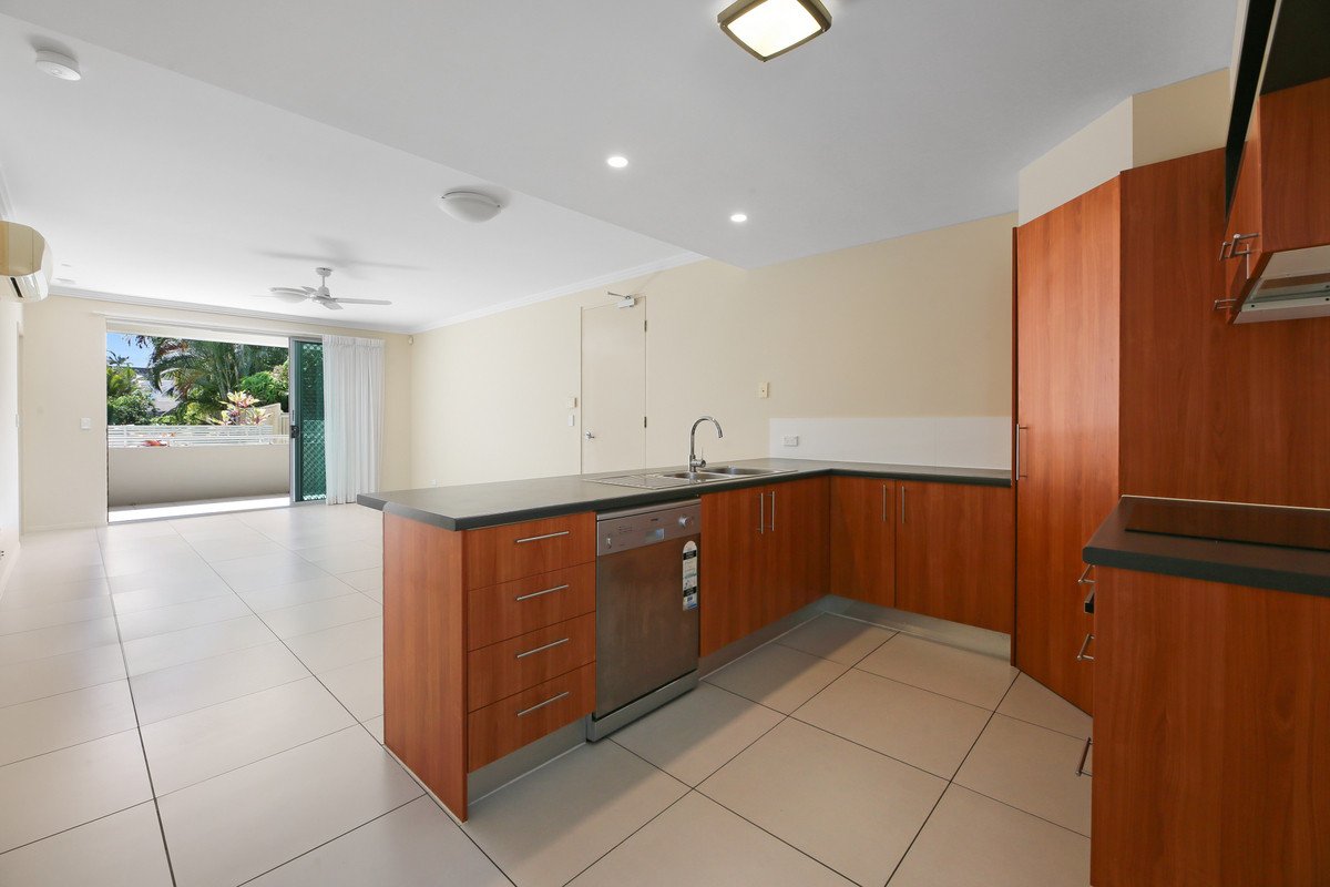 2/7 Dolphin Avenue Mermaid Beach 7