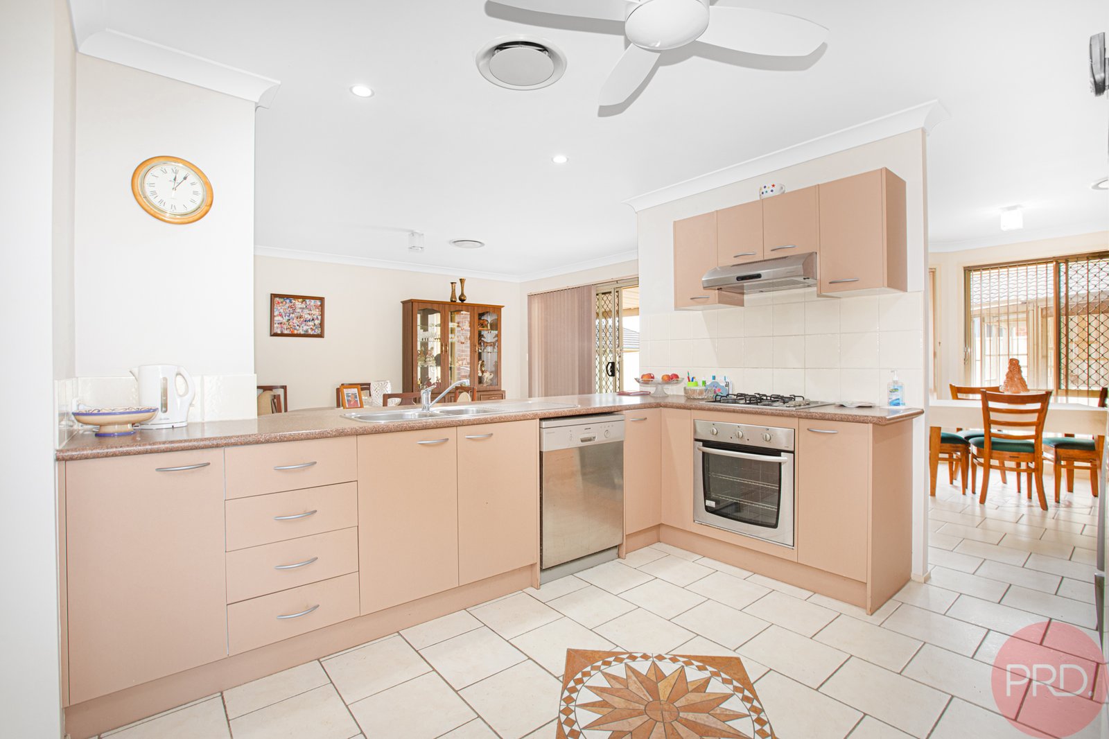 27 Drysdale Crescent METFORD 6