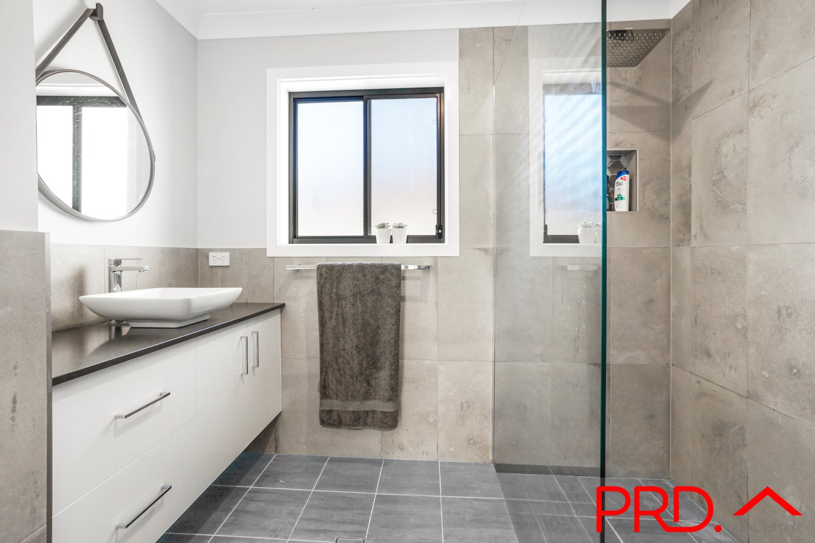 27 Eagle Avenue TAMWORTH 20