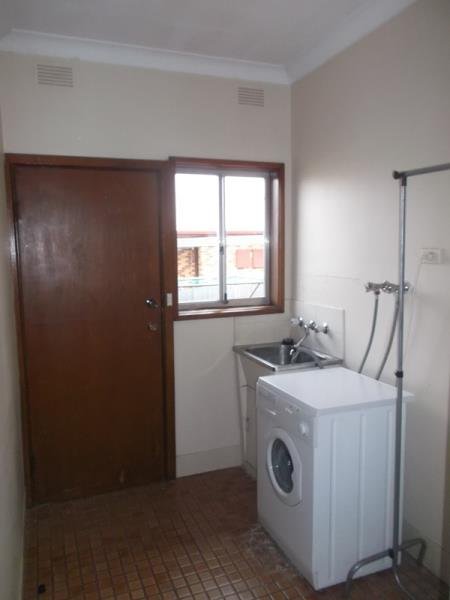 2/7 Edney St  KOORINGAL 7