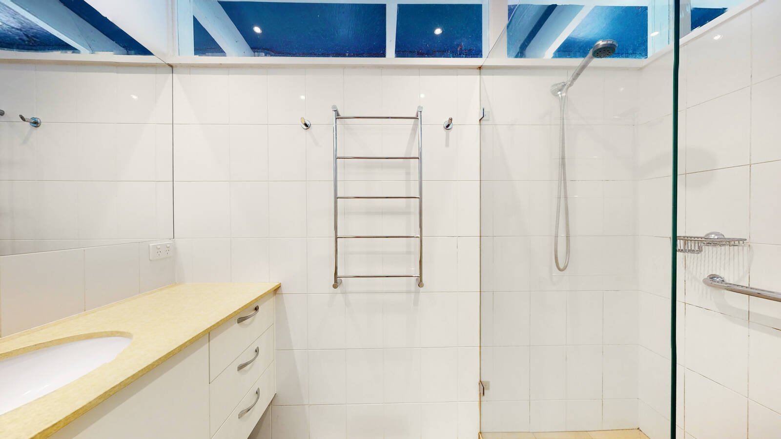 Real Estate and Property in 27 Eglinton Street, Kew, VIC