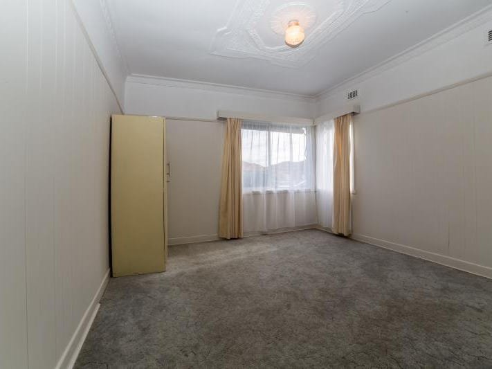 Gallery: 27 Eirene Street