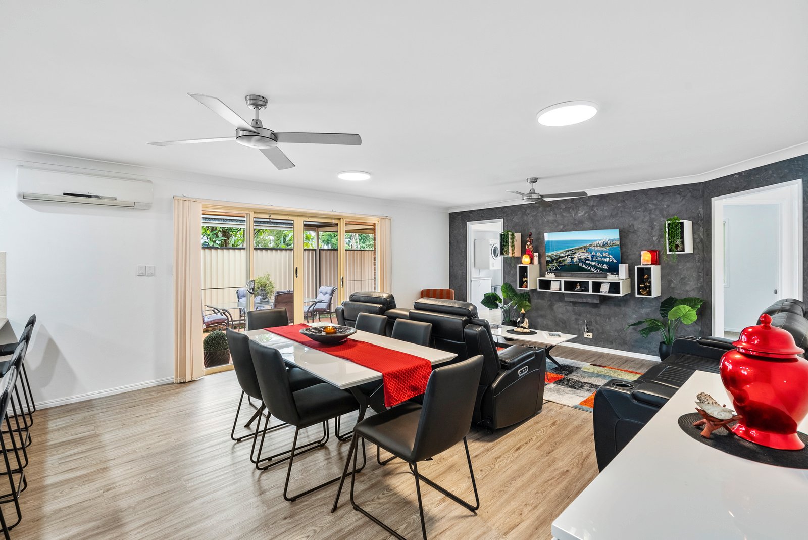 27 Elizabeth Street CURRUMBIN WATERS 18