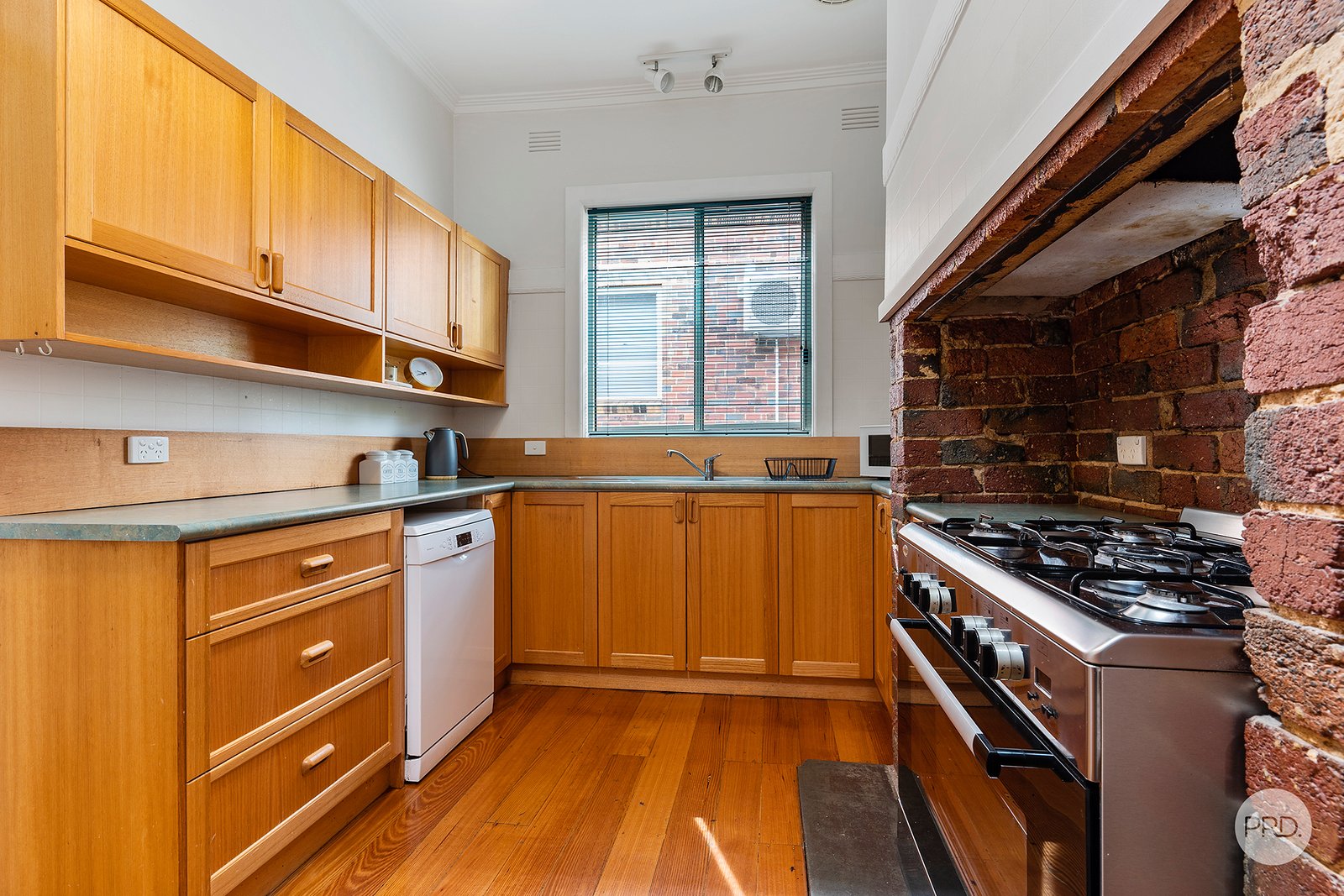 27 Ellis Street FLORA HILL 6