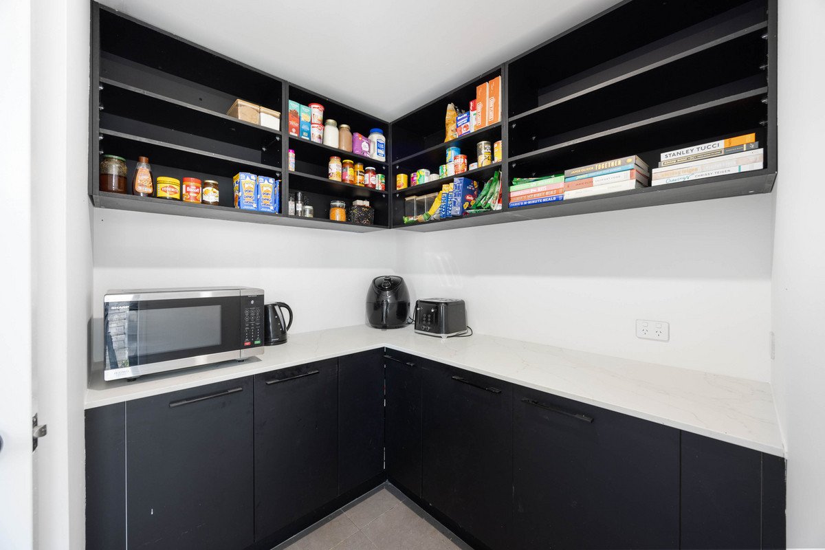 27 Equinox Court Mudgeeraba 13