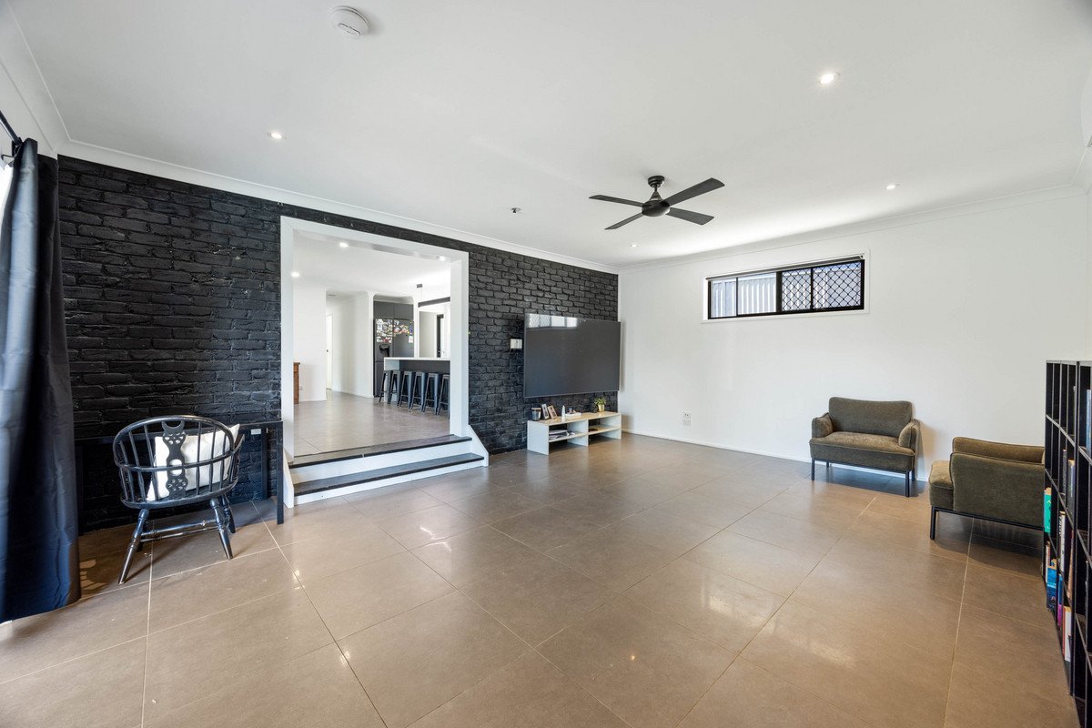 27 Equinox Court Mudgeeraba 16