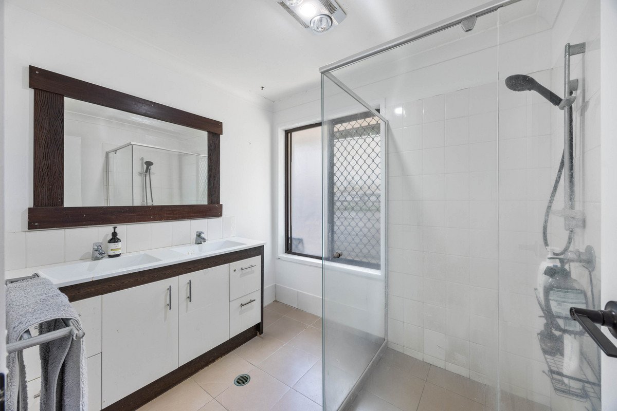27 Equinox Court Mudgeeraba 22