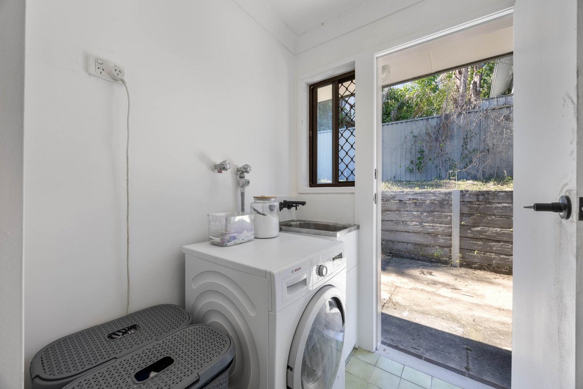 27 Equinox Court Mudgeeraba 28