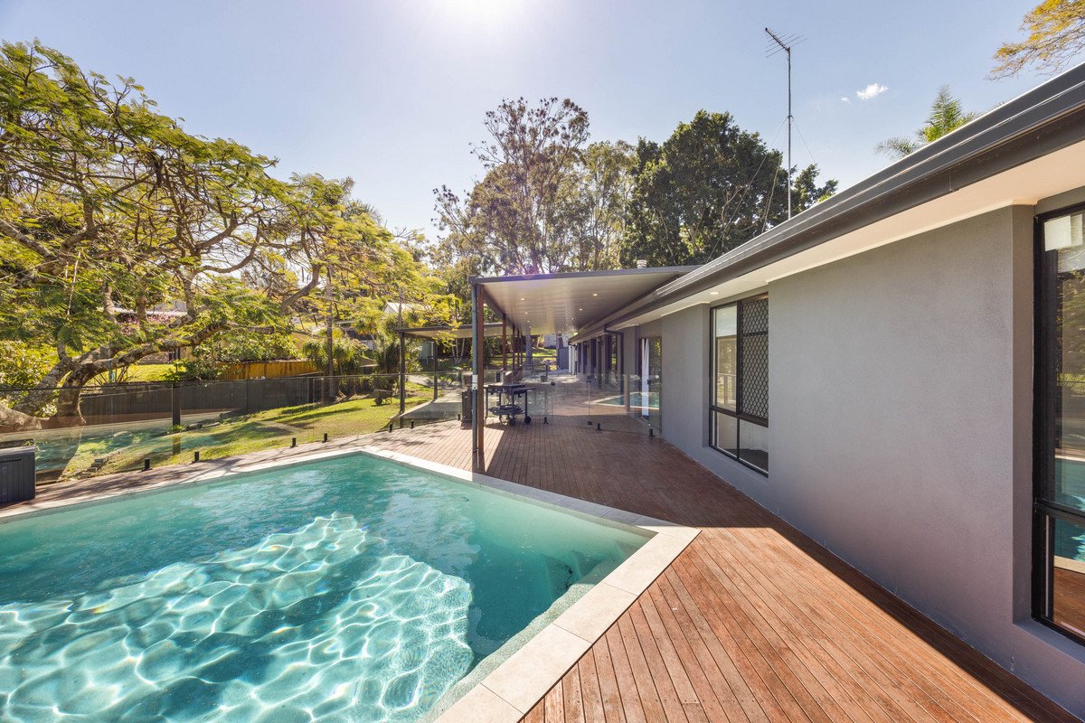 27 Equinox Court Mudgeeraba 32