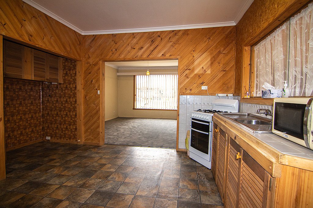 27 Essex Street WENDOUREE 5