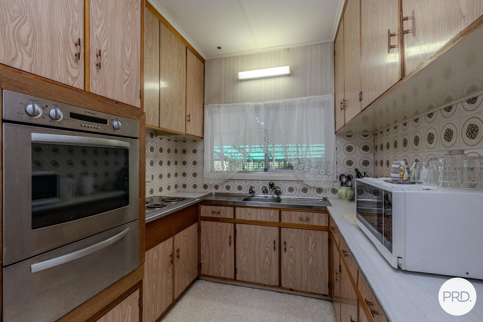 27 Farrell Street OUYEN 13