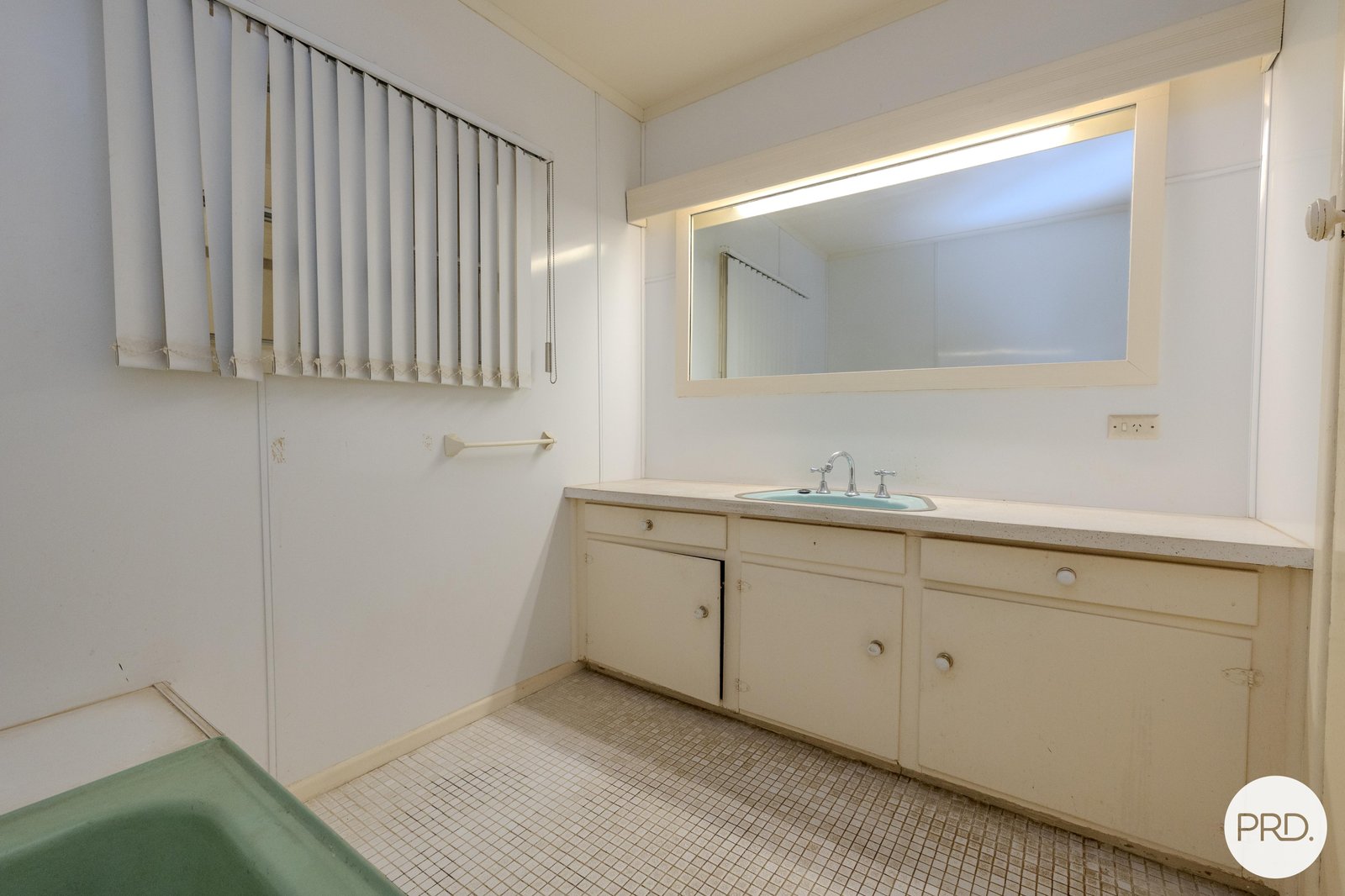 27 Farrell Street OUYEN 15