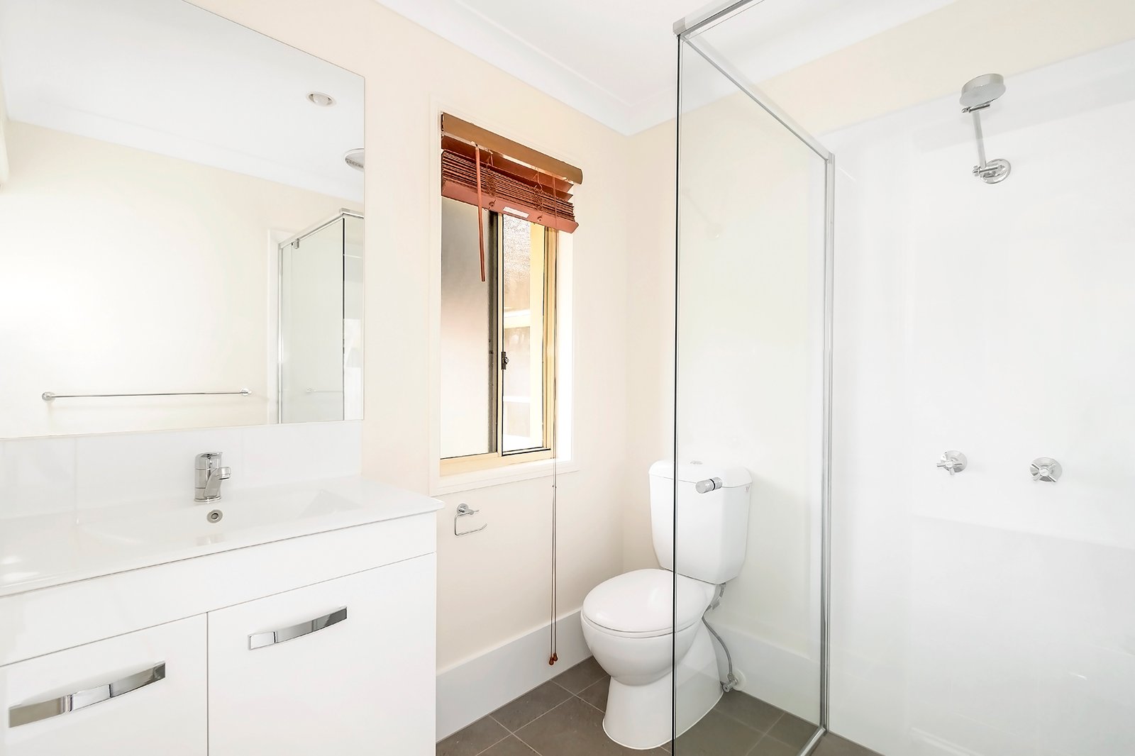 27 Ferncliffe Street UPPER COOMERA 10