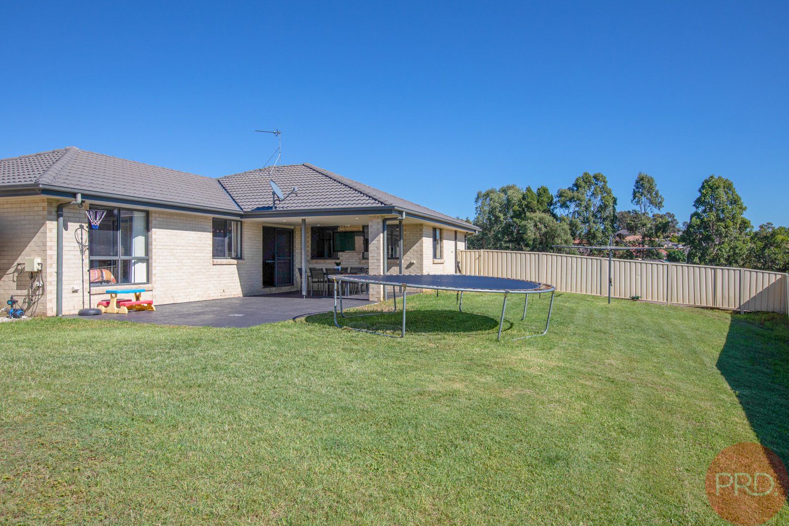 27 Fernleigh Avenue RUTHERFORD 19