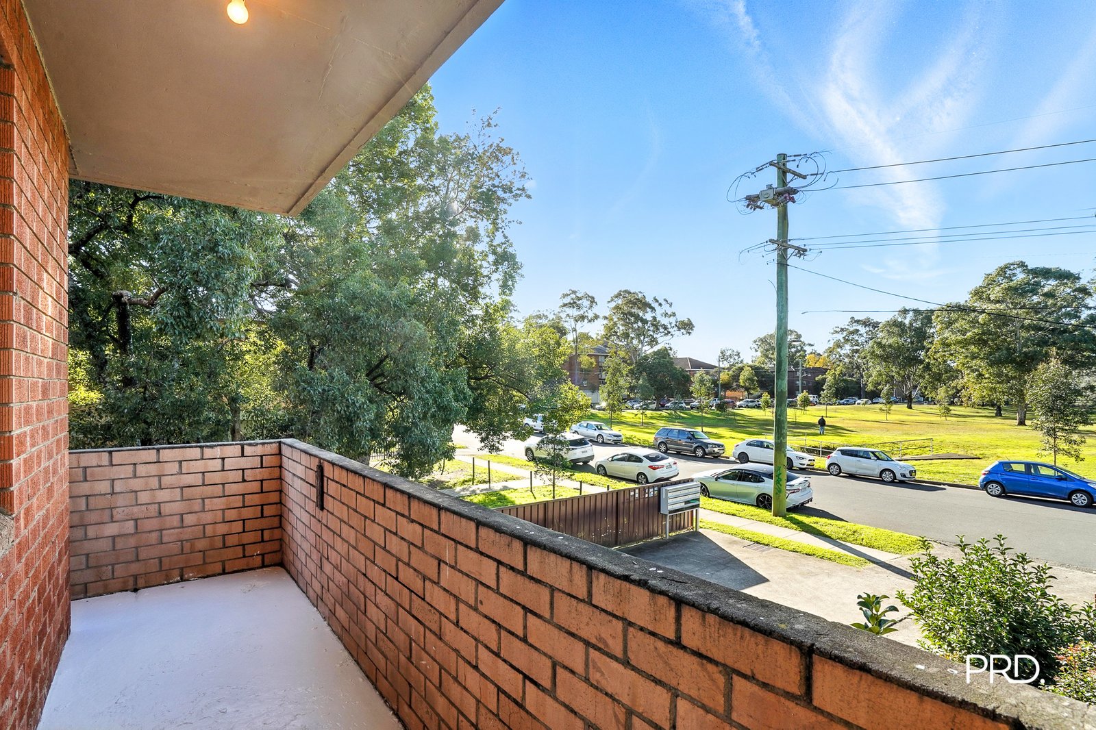 2/7 First St  Kingswood 6