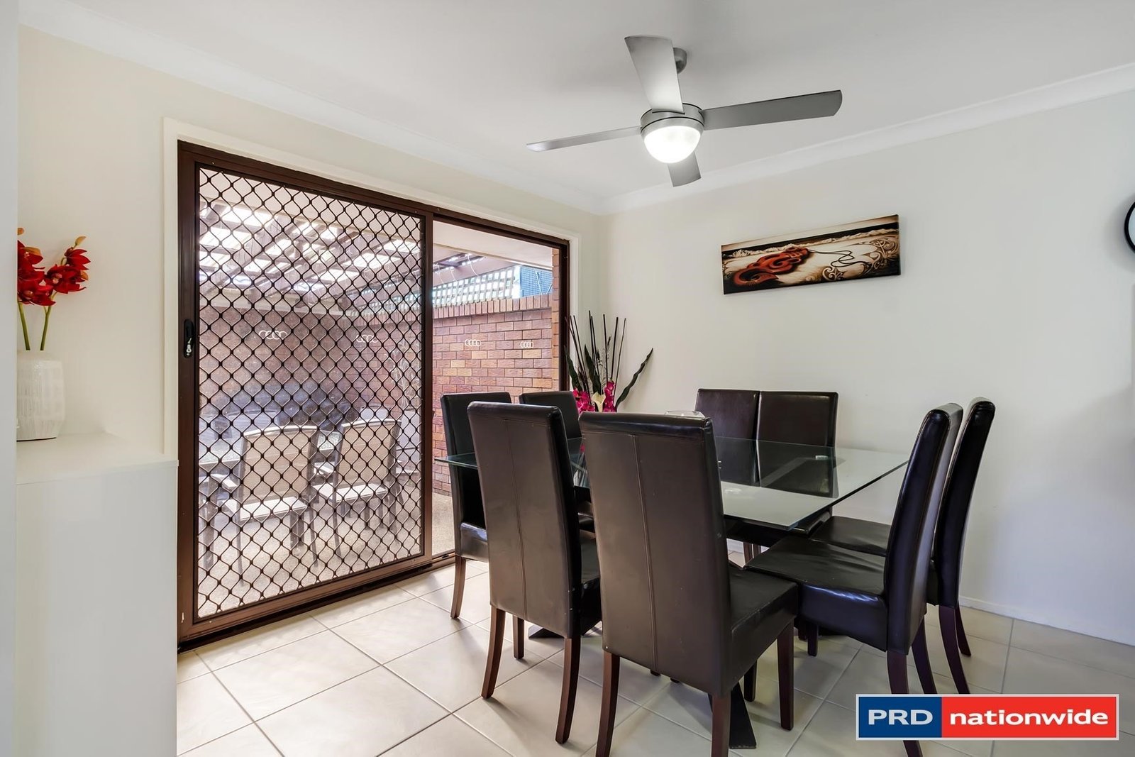 2/7 Flora Close BURLEIGH WATERS 4