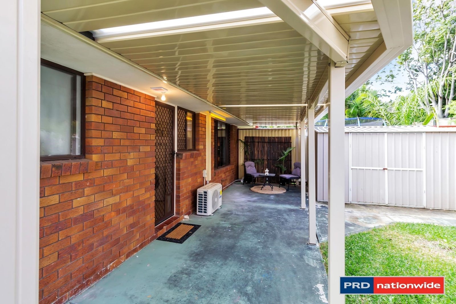 2/7 Flora Close BURLEIGH WATERS 10